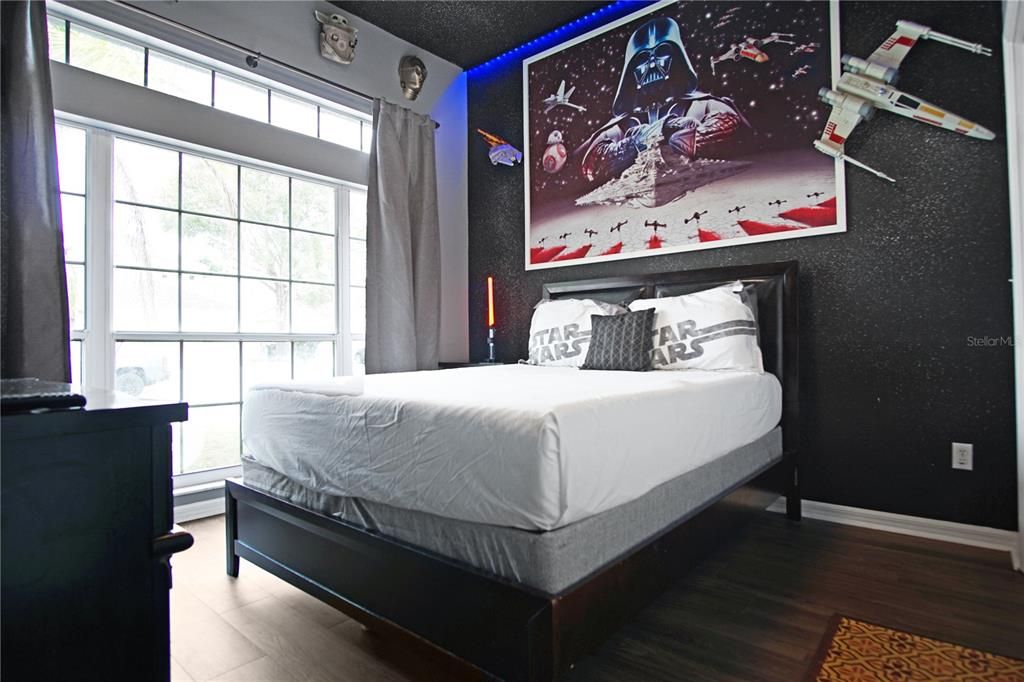 For Rent: $2,400 (5 beds, 3 baths, 2269 Square Feet)