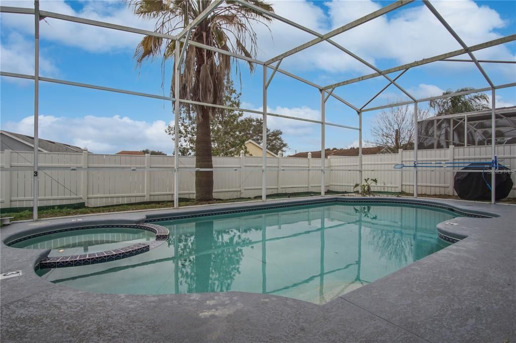 For Rent: $2,400 (5 beds, 3 baths, 2269 Square Feet)