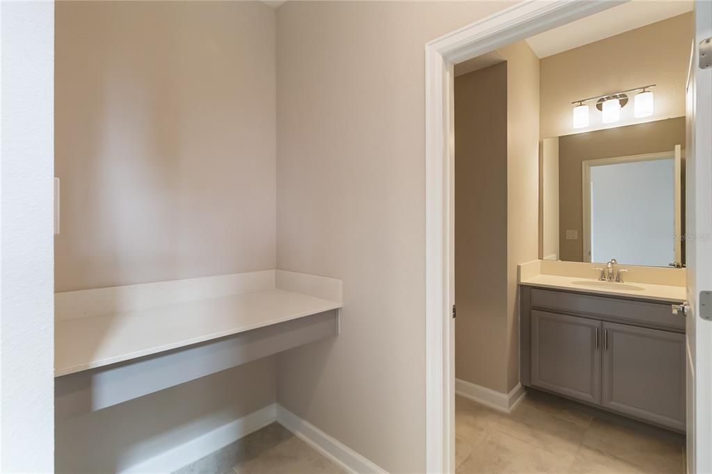 待售: $485,000 (4 贝兹, 2 浴室, 2334 平方英尺)