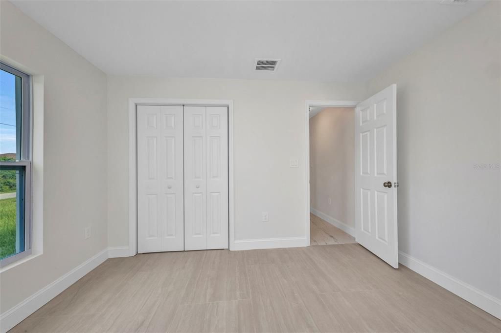 В аренду: $2,175 (4 спален, 2 ванн, 1459 Квадратных фут)