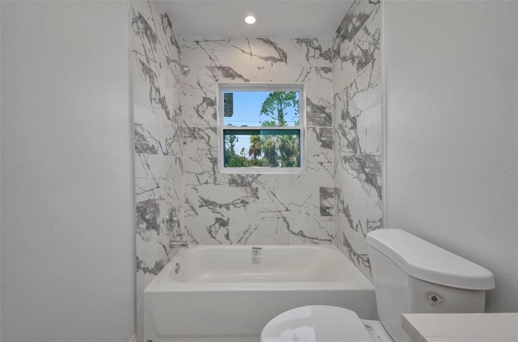 В аренду: $2,175 (4 спален, 2 ванн, 1459 Квадратных фут)