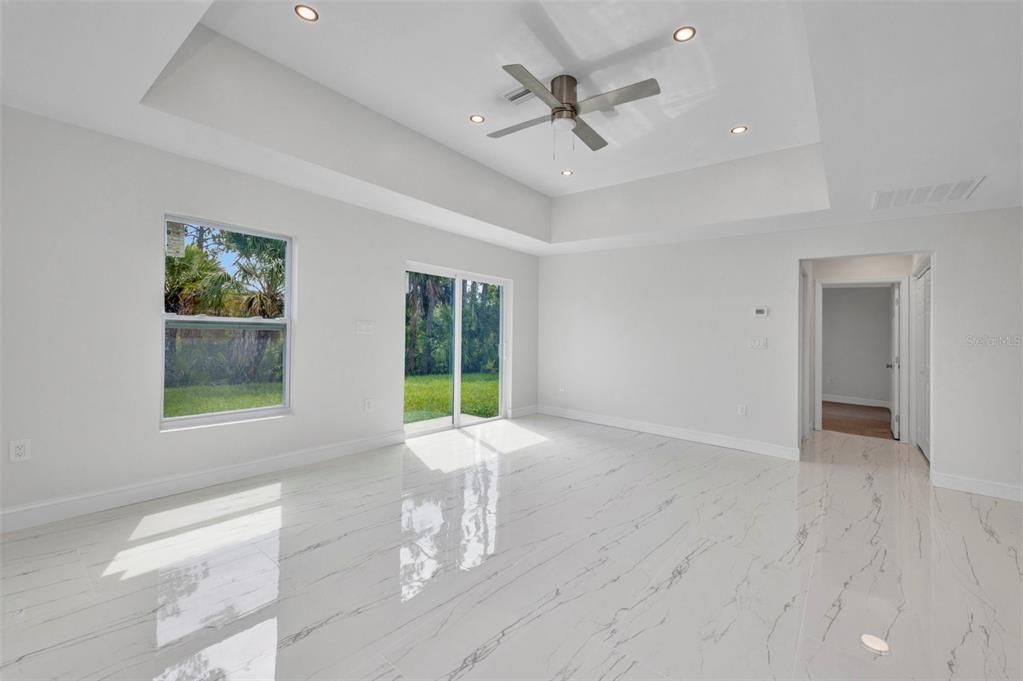 В аренду: $2,175 (4 спален, 2 ванн, 1459 Квадратных фут)