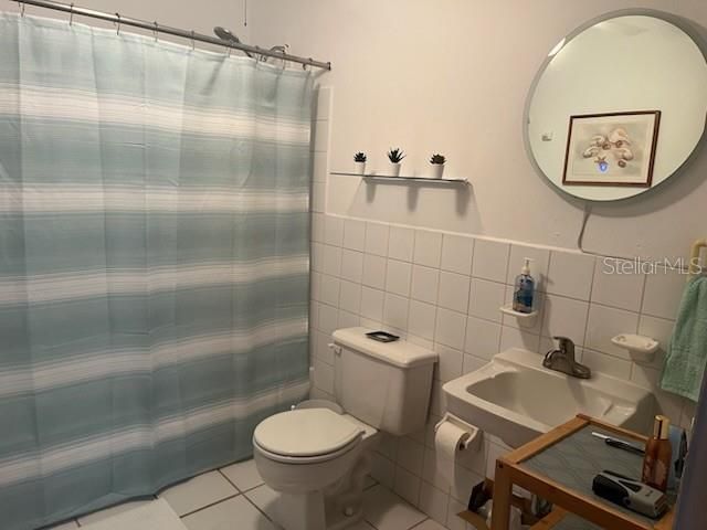 На продажу: $309,000 (2 спален, 1 ванн, 853 Квадратных фут)