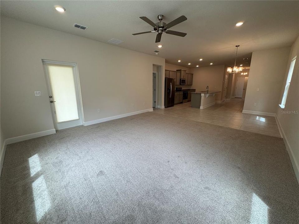 For Rent: $2,400 (4 beds, 2 baths, 1900 Square Feet)