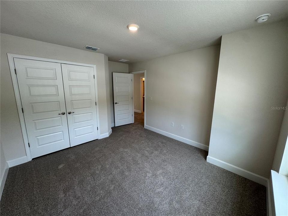 For Rent: $2,400 (4 beds, 2 baths, 1900 Square Feet)