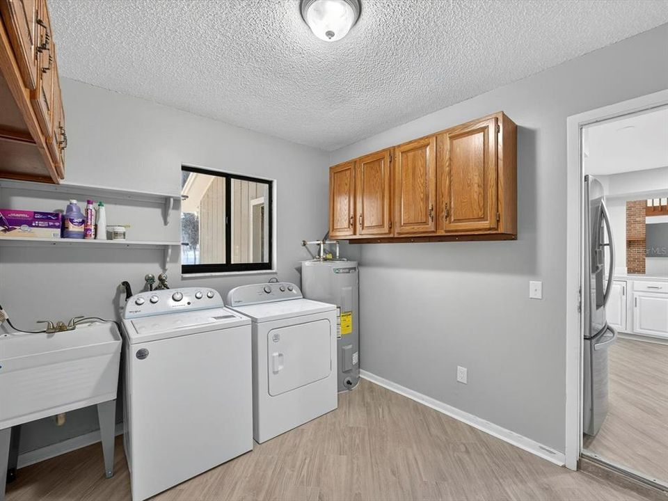 待售: $1,449,000 (4 贝兹, 3 浴室, 3277 平方英尺)