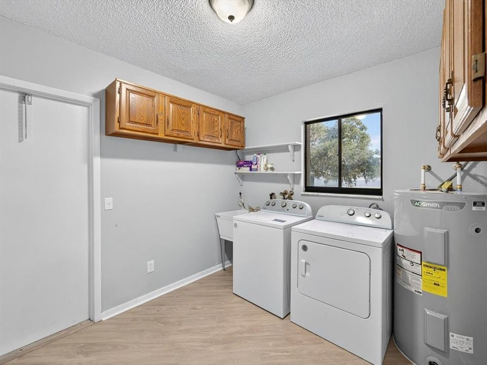 待售: $1,449,000 (4 贝兹, 3 浴室, 3277 平方英尺)