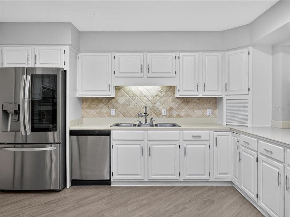 待售: $1,449,000 (4 贝兹, 3 浴室, 3277 平方英尺)