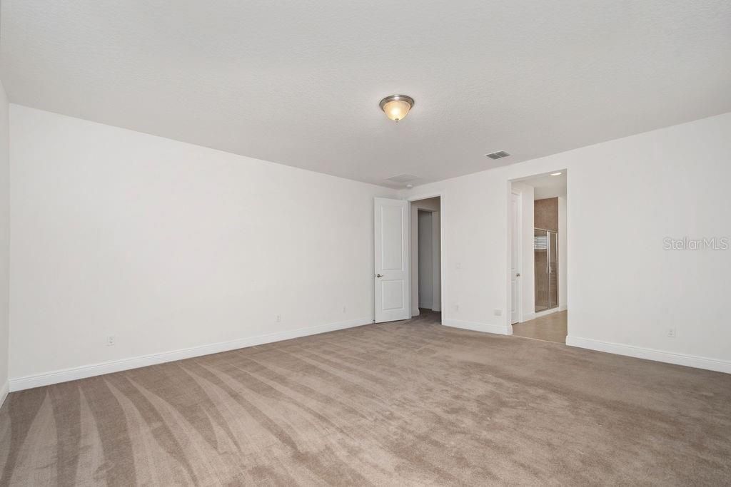 待售: $1,480,000 (6 贝兹, 4 浴室, 4522 平方英尺)