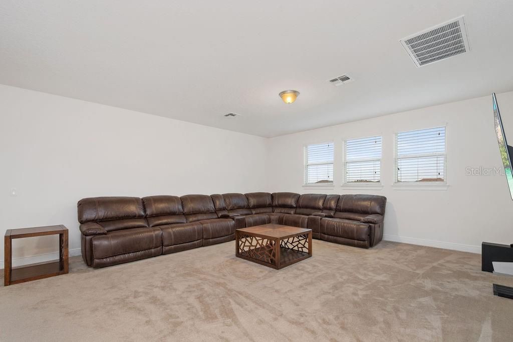 待售: $1,480,000 (6 贝兹, 4 浴室, 4522 平方英尺)