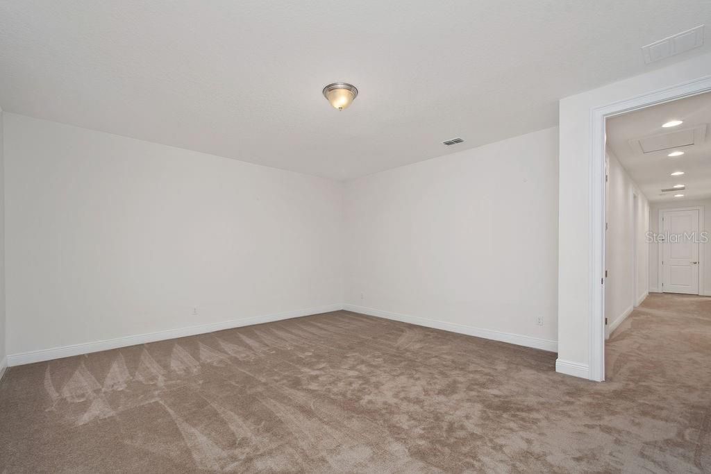 待售: $1,480,000 (6 贝兹, 4 浴室, 4522 平方英尺)