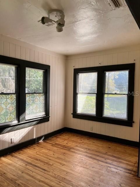 待售: $14,400 (0 贝兹, 0 浴室, 1914 平方英尺)