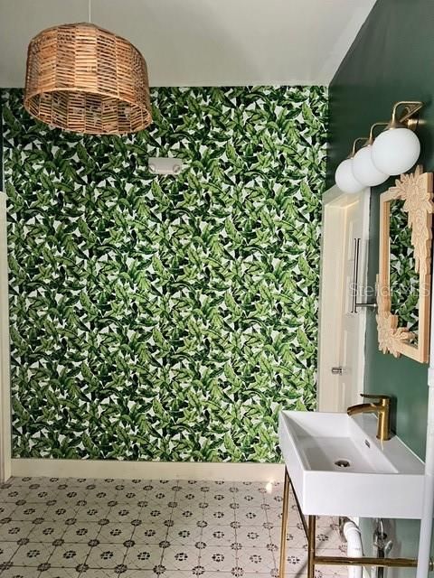 待售: $14,400 (0 贝兹, 0 浴室, 1914 平方英尺)