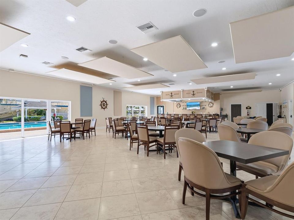 For Sale: $419,900 (2 beds, 2 baths, 1007 Square Feet)