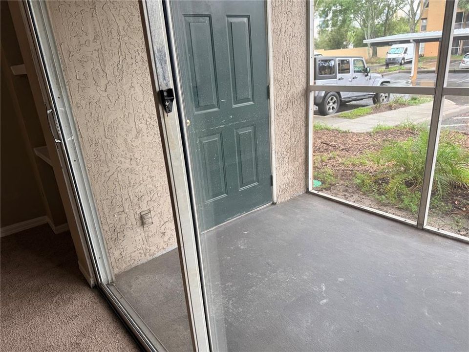 Active With Contract: $1,699 (3 beds, 2 baths, 1193 Square Feet)