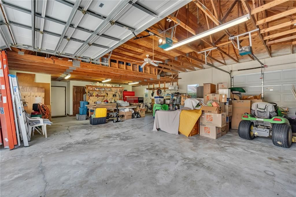 For Sale: $1,100,000 (3 beds, 3 baths, 2677 Square Feet)