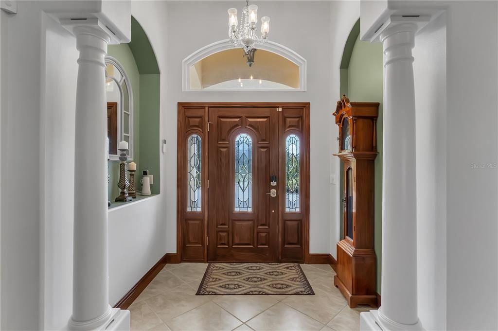 For Sale: $1,100,000 (3 beds, 3 baths, 2677 Square Feet)