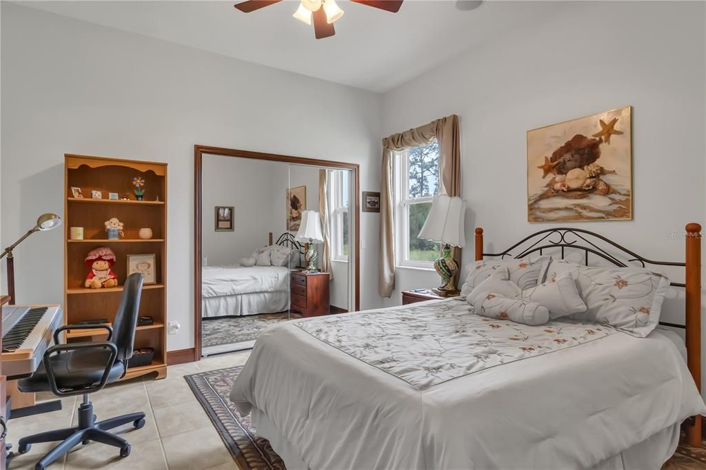 For Sale: $1,100,000 (3 beds, 3 baths, 2677 Square Feet)