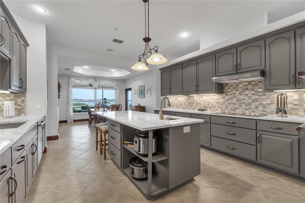 For Sale: $1,100,000 (3 beds, 3 baths, 2677 Square Feet)