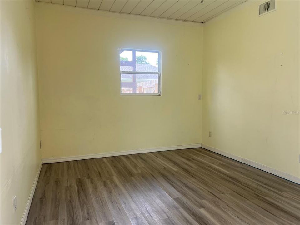 На продажу: $239,900 (2 спален, 2 ванн, 1404 Квадратных фут)