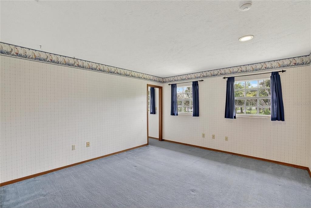 На продажу: $944,900 (6 спален, 3 ванн, 4516 Квадратных фут)