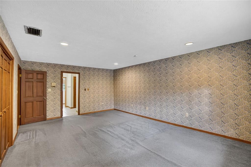 На продажу: $944,900 (6 спален, 3 ванн, 4516 Квадратных фут)