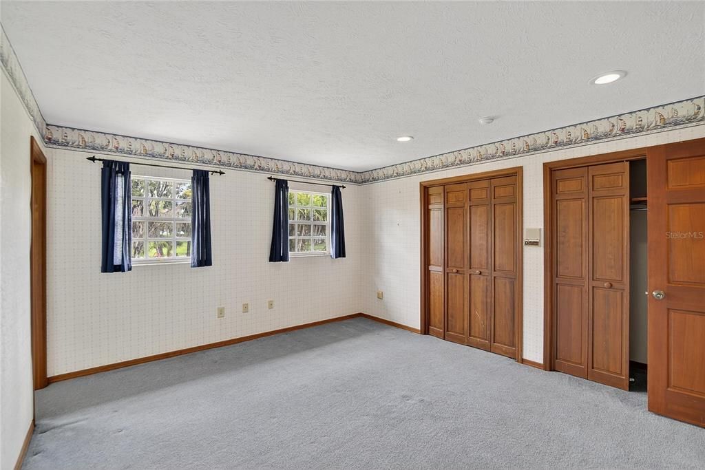 На продажу: $944,900 (6 спален, 3 ванн, 4516 Квадратных фут)