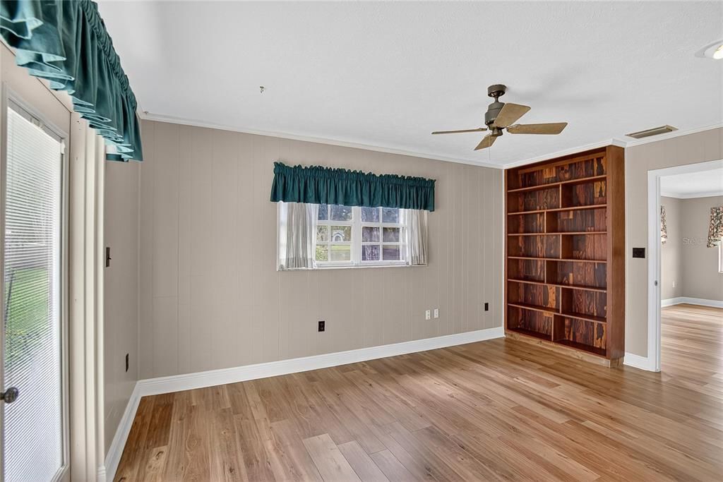 На продажу: $944,900 (6 спален, 3 ванн, 4516 Квадратных фут)