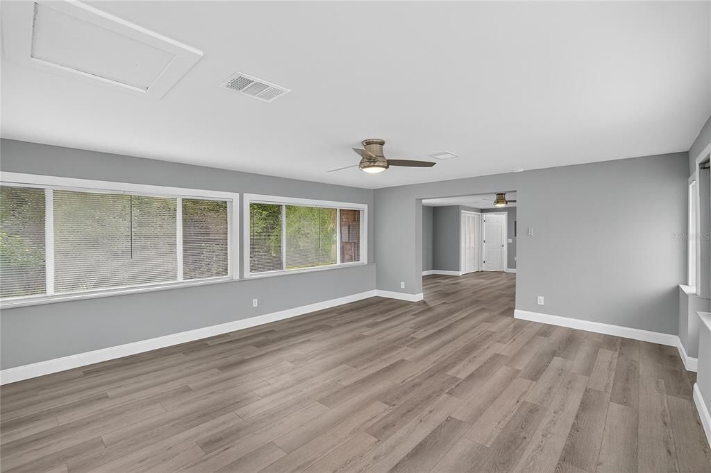 На продажу: $944,900 (6 спален, 3 ванн, 4516 Квадратных фут)