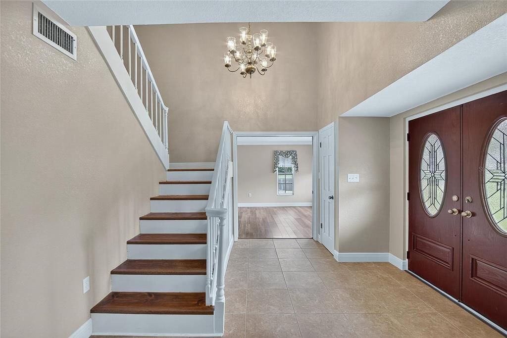 На продажу: $944,900 (6 спален, 3 ванн, 4516 Квадратных фут)