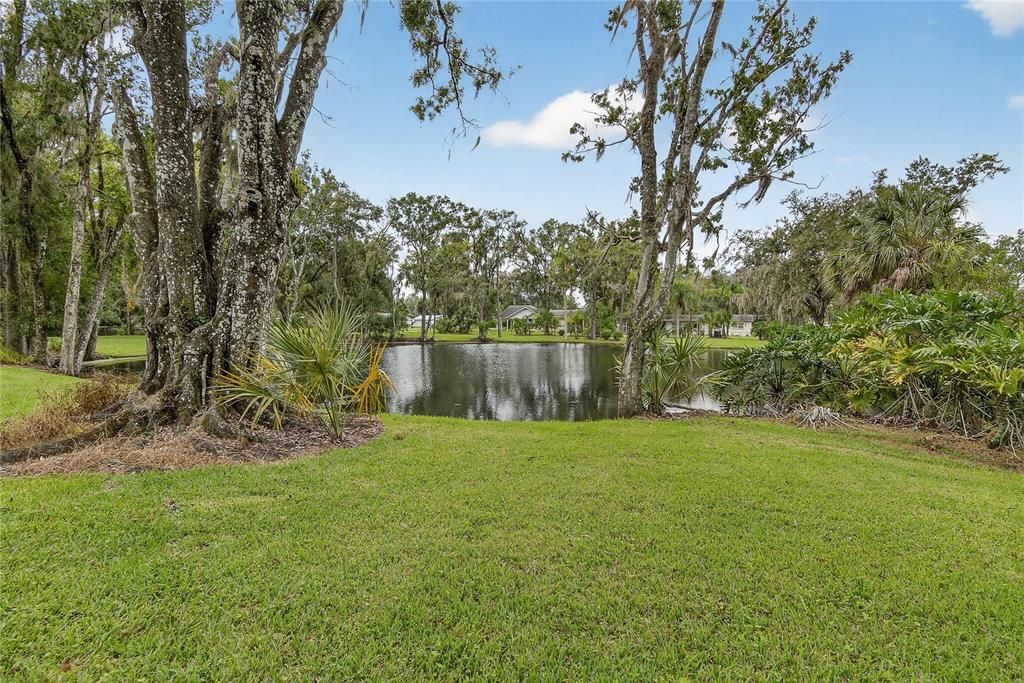 На продажу: $944,900 (6 спален, 3 ванн, 4516 Квадратных фут)