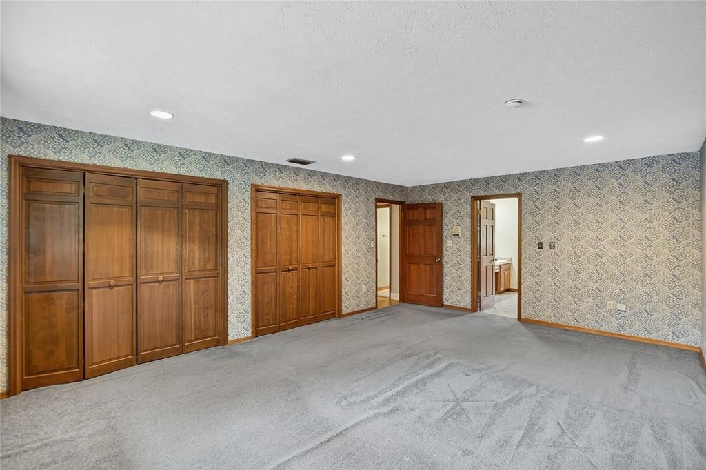 На продажу: $944,900 (6 спален, 3 ванн, 4516 Квадратных фут)