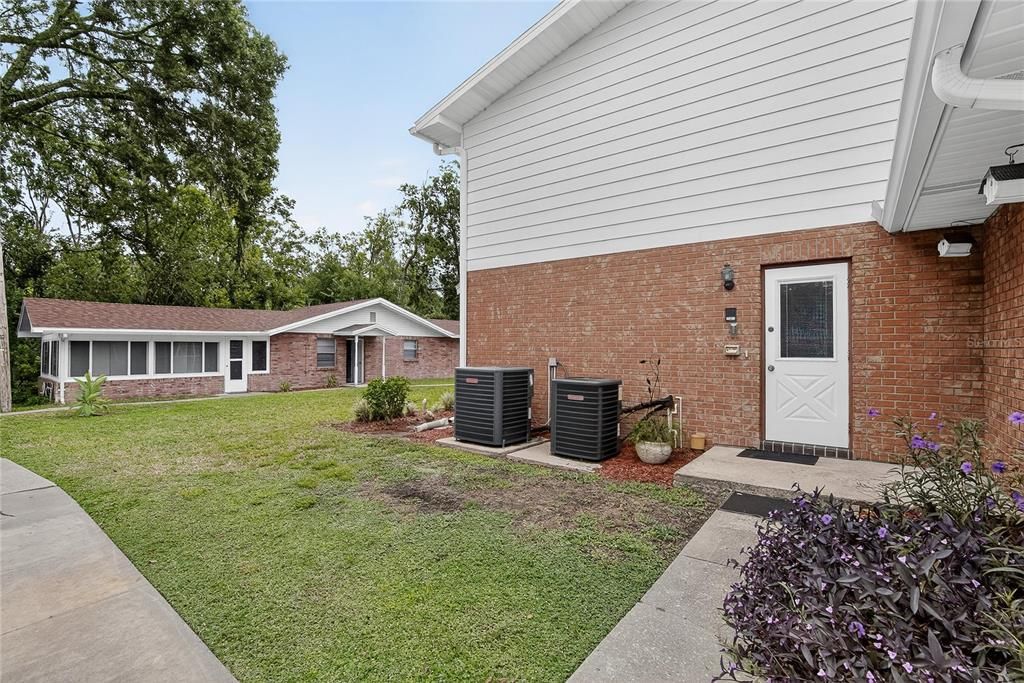 На продажу: $944,900 (6 спален, 3 ванн, 4516 Квадратных фут)