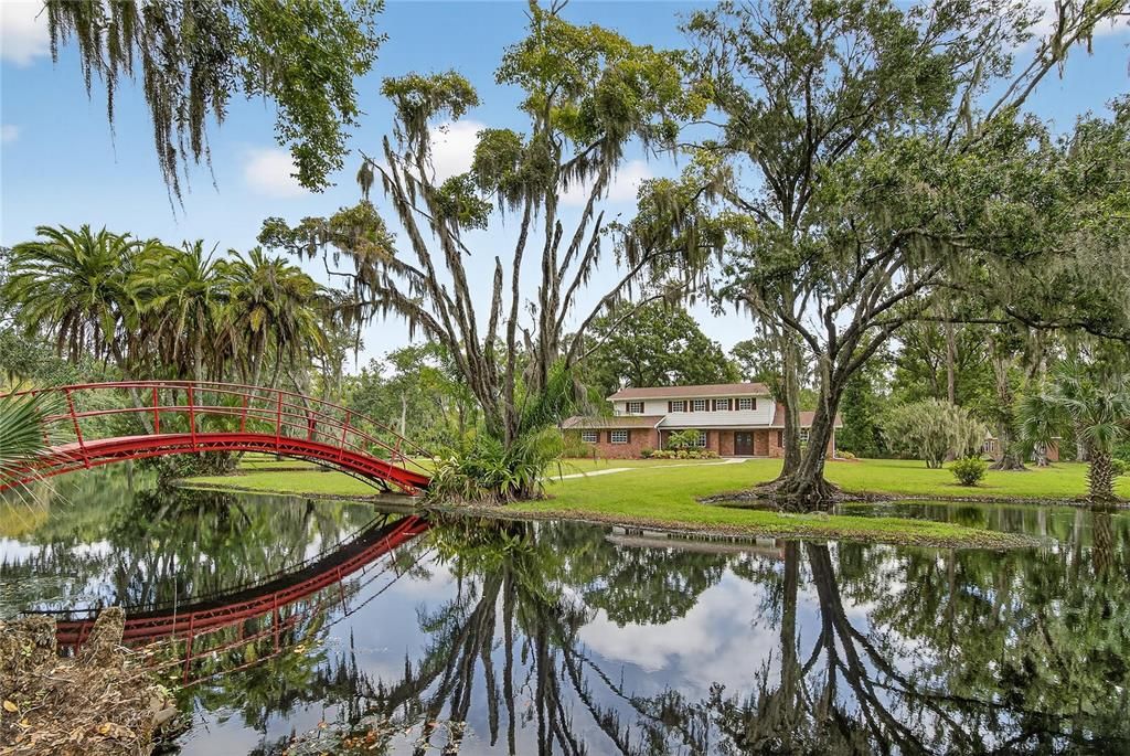 На продажу: $944,900 (6 спален, 3 ванн, 4516 Квадратных фут)