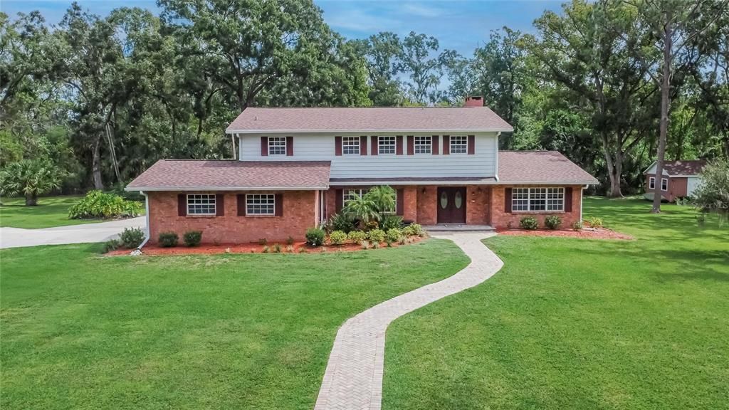 На продажу: $944,900 (6 спален, 3 ванн, 4516 Квадратных фут)