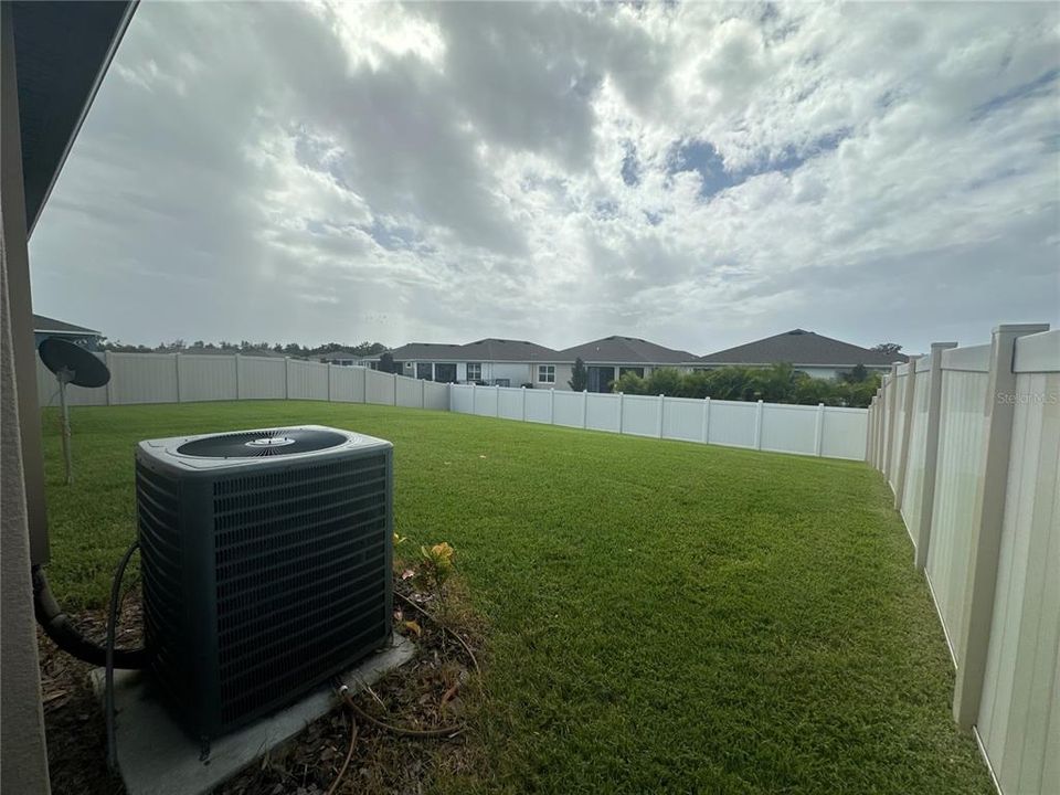 出租: $2,700 (4 贝兹, 3 浴室, 2208 平方英尺)