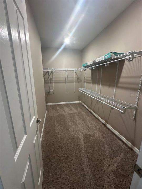 出租: $2,700 (4 贝兹, 3 浴室, 2208 平方英尺)