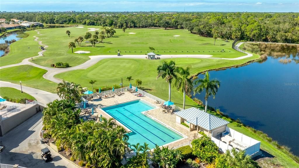 合同活跃: $700,000 (4 贝兹, 3 浴室, 2585 平方英尺)