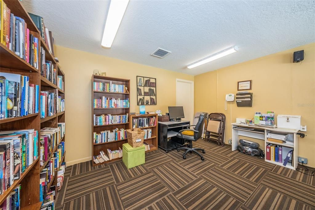 For Sale: $254,900 (2 beds, 2 baths, 1025 Square Feet)