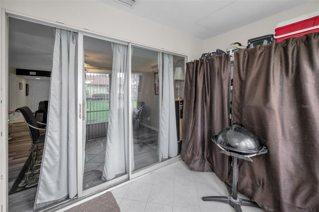 For Sale: $254,900 (2 beds, 2 baths, 1025 Square Feet)