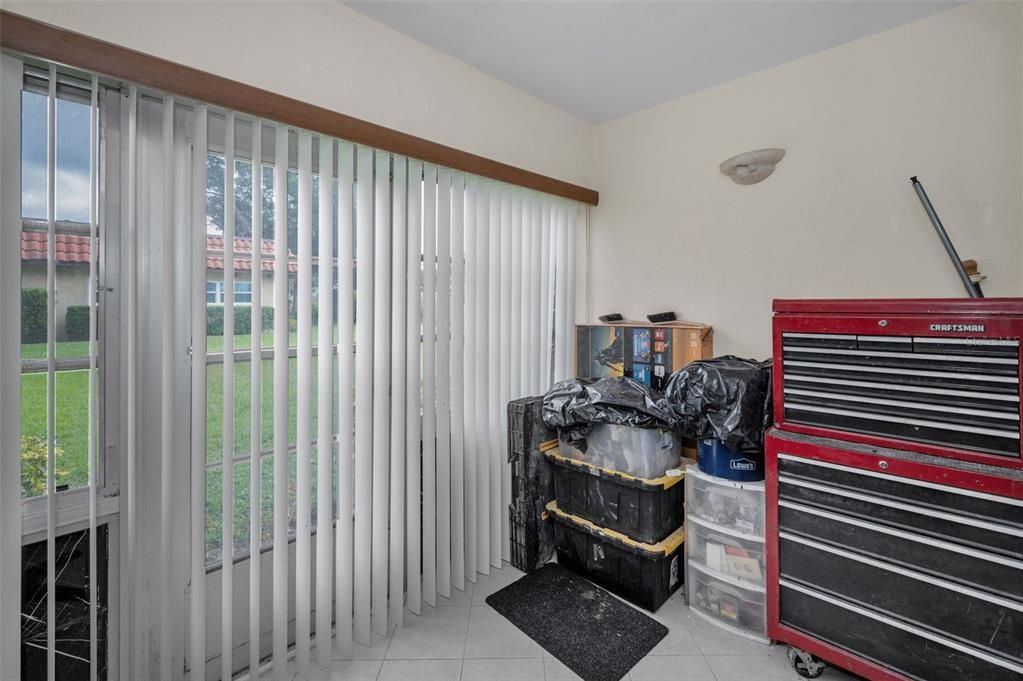 For Sale: $254,900 (2 beds, 2 baths, 1025 Square Feet)