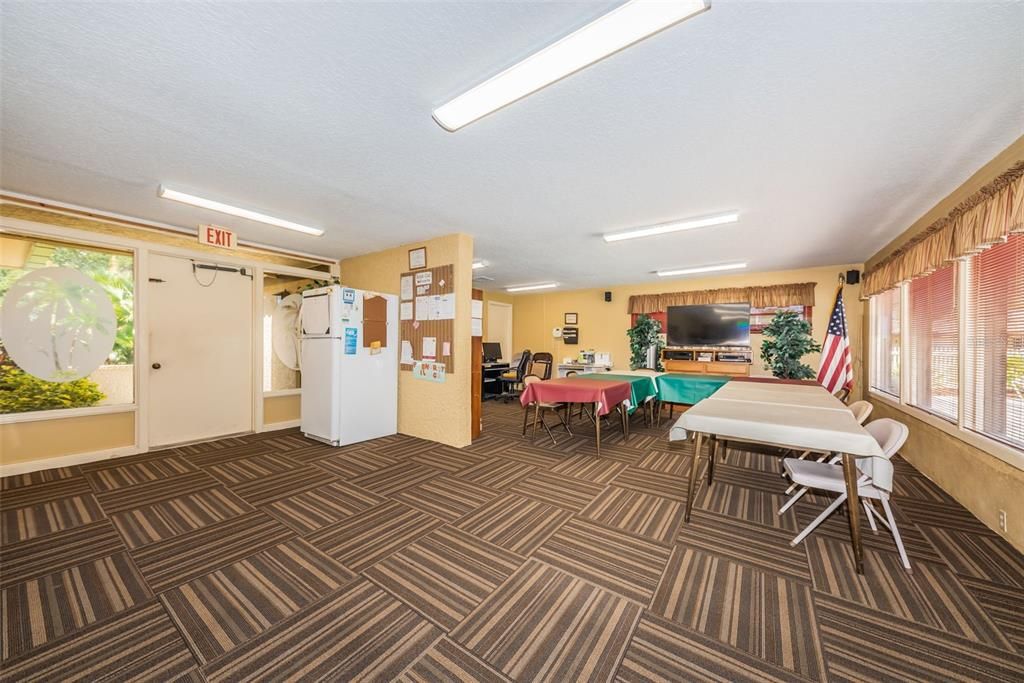 For Sale: $254,900 (2 beds, 2 baths, 1025 Square Feet)