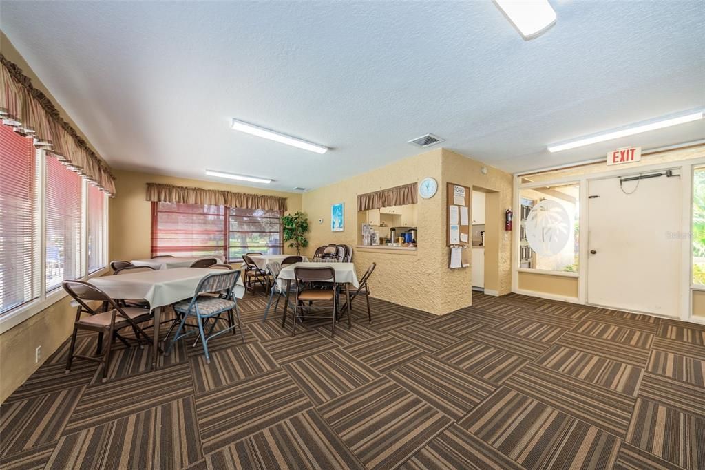 For Sale: $254,900 (2 beds, 2 baths, 1025 Square Feet)