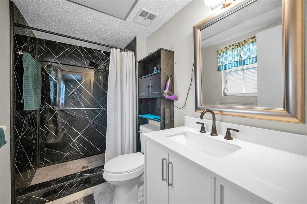 For Sale: $254,900 (2 beds, 2 baths, 1025 Square Feet)