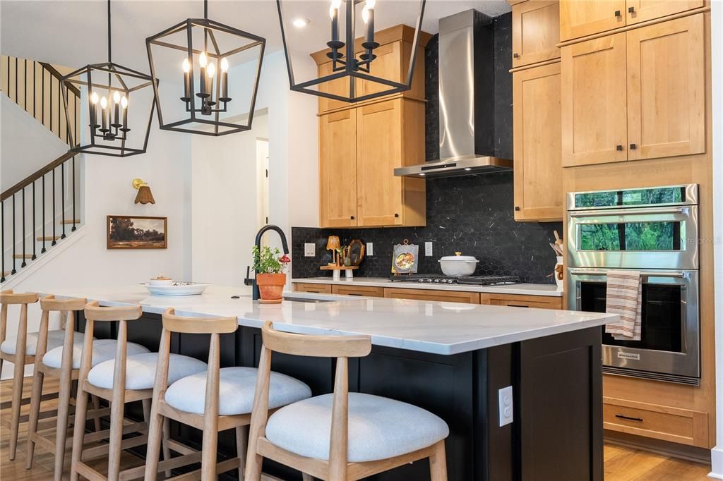 For Sale: $1,890,000 (5 beds, 5 baths, 4039 Square Feet)