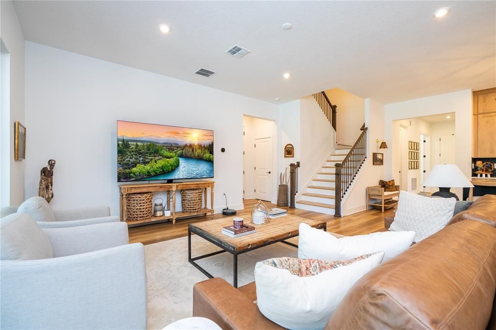 For Sale: $1,890,000 (5 beds, 5 baths, 4039 Square Feet)