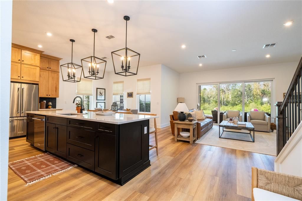 For Sale: $1,890,000 (5 beds, 5 baths, 4039 Square Feet)