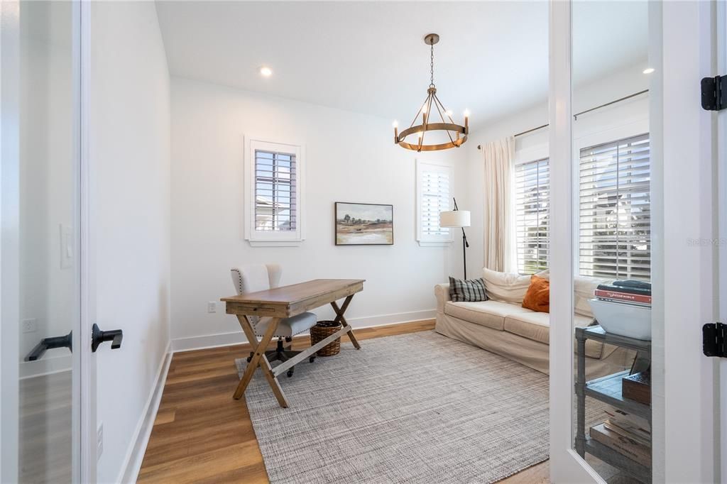 For Sale: $1,890,000 (5 beds, 5 baths, 4039 Square Feet)