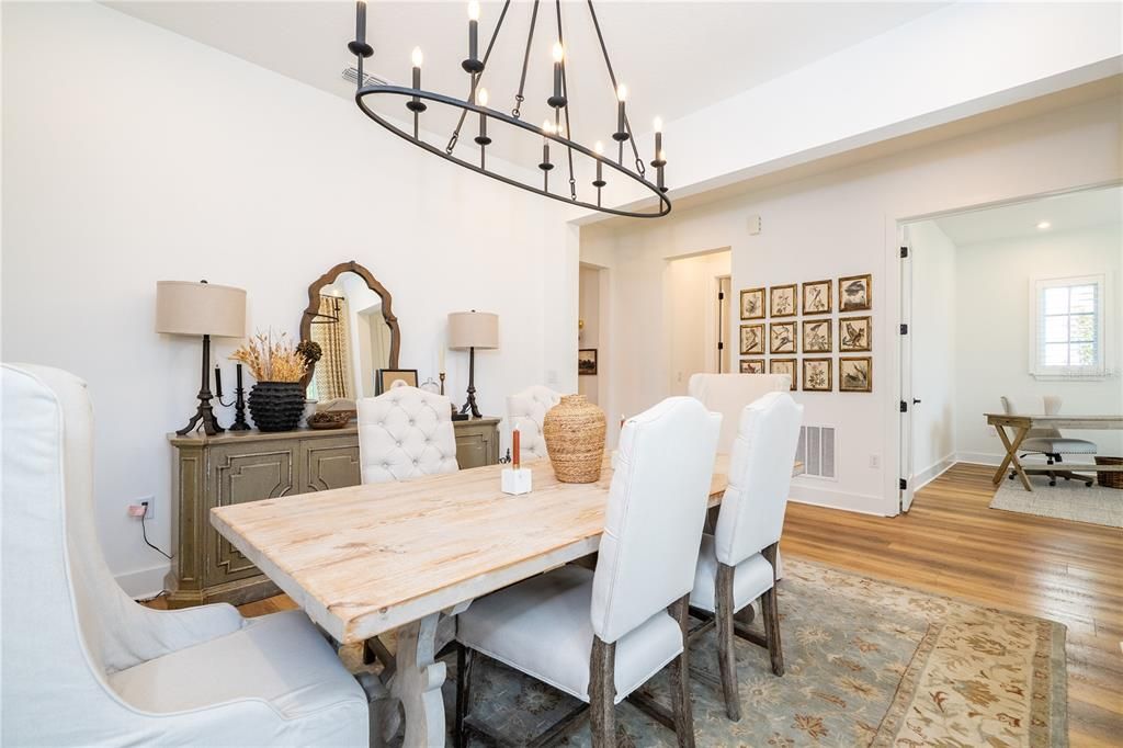 For Sale: $1,890,000 (5 beds, 5 baths, 4039 Square Feet)