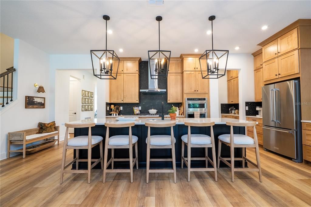 For Sale: $1,890,000 (5 beds, 5 baths, 4039 Square Feet)